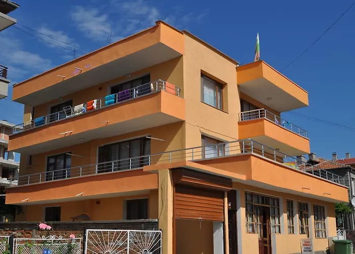 Хотел Ivanka Ground Floor *