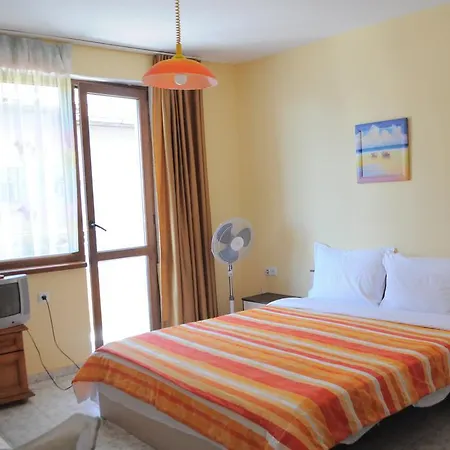Guest house Ivanka *
